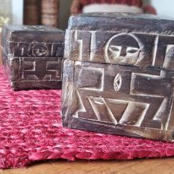 Hand carved nesting wooden box set (Primitive) - Picture 4 of 7